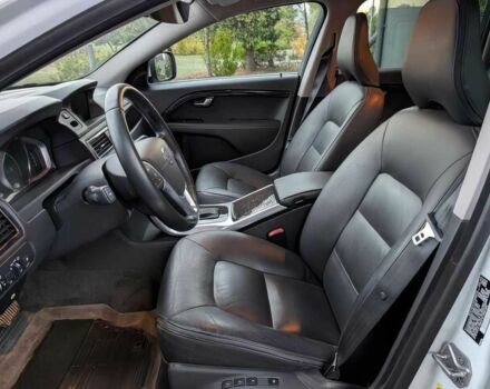 Білий Вольво ХС70, об'ємом двигуна 2.5 л та пробігом 76 тис. км за 9000 $, фото 8 на Automoto.ua