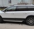 Белый Вольво ХС70, объемом двигателя 2.4 л и пробегом 385 тыс. км за 18000 $, фото 5 на Automoto.ua