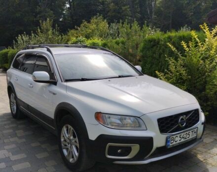 Белый Вольво ХС70, объемом двигателя 2.4 л и пробегом 272 тыс. км за 10000 $, фото 1 на Automoto.ua