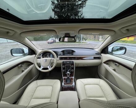 Белый Вольво ХС70, объемом двигателя 2 л и пробегом 135 тыс. км за 15999 $, фото 1 на Automoto.ua