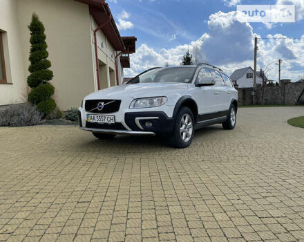Белый Вольво ХС70, объемом двигателя 2.4 л и пробегом 265 тыс. км за 15700 $, фото 1 на Automoto.ua