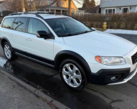 Белый Вольво ХС70, объемом двигателя 2.5 л и пробегом 77 тыс. км за 3500 $, фото 1 на Automoto.ua