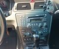 Черный Вольво ХС70, объемом двигателя 2.52 л и пробегом 244 тыс. км за 8000 $, фото 4 на Automoto.ua