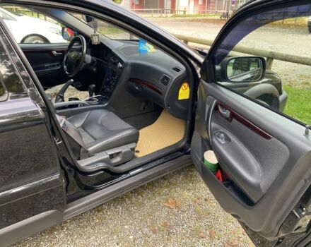 Вольво ХС70 2004 в Новгород-Северском на Automoto.ua Черный Вольво ХС70, объемом двигателя 2.5 л и пробегом 187 тыс. км за 7400 $, фото 4 на Automoto.ua