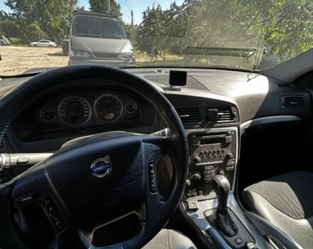 Черный Вольво ХС70, объемом двигателя 2.5 л и пробегом 350 тыс. км за 5000 $, фото 7 на Automoto.ua