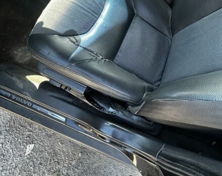 Черный Вольво ХС70, объемом двигателя 2.5 л и пробегом 350 тыс. км за 5000 $, фото 6 на Automoto.ua