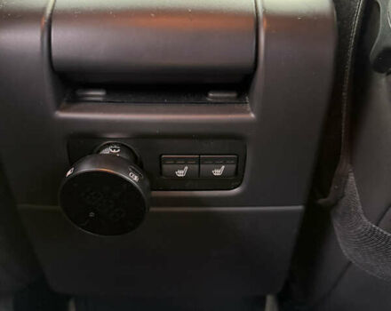 Чорний Вольво ХС70, об'ємом двигуна 2.4 л та пробігом 253 тис. км за 13000 $, фото 11 на Automoto.ua