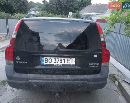 Черный Вольво ХС70, объемом двигателя 2.4 л и пробегом 350 тыс. км за 6000 $, фото 1 на Automoto.ua