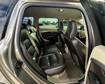 Коричневий Вольво ХС70, об'ємом двигуна 2.4 л та пробігом 303 тис. км за 14000 $, фото 10 на Automoto.ua