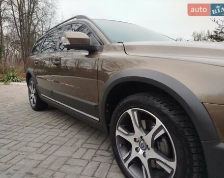 Коричневый Вольво ХС70, объемом двигателя 2.4 л и пробегом 248 тыс. км за 16350 $, фото 12 на Automoto.ua