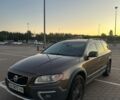 Коричневый Вольво ХС70, объемом двигателя 2.4 л и пробегом 237 тыс. км за 17500 $, фото 1 на Automoto.ua