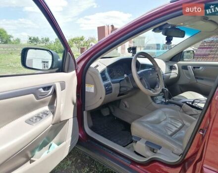 Вольво ХС70 2003 в Запорожье на Automoto.ua Красный Вольво ХС70, объемом двигателя 2.5 л и пробегом 306 тыс. км за 8000 $, фото 6 на Automoto.ua