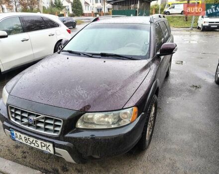 Вольво ХС70 2006 у Києві на Automoto.ua Червоний Вольво ХС70, об'ємом двигуна 2.52 л та пробігом 270 тис. км за 6000 $, фото 6 на Automoto.ua