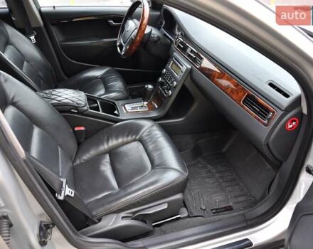 Вольво ХС70, объемом двигателя 2.4 л и пробегом 258 тыс. км за 11999 $, фото 27 на Automoto.ua
