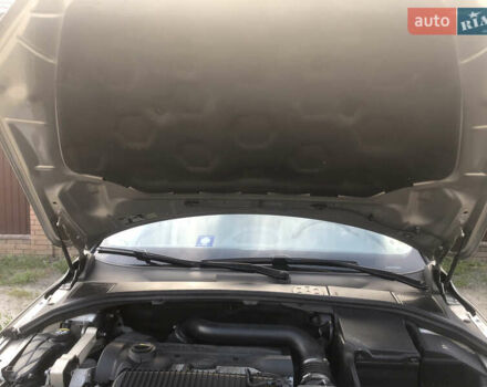 Вольво ХС70, об'ємом двигуна 2.5 л та пробігом 270 тис. км за 17000 $, фото 16 на Automoto.ua