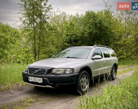 Сірий Вольво ХС70, об'ємом двигуна 2.44 л та пробігом 404 тис. км за 5000 $, фото 1 на Automoto.ua