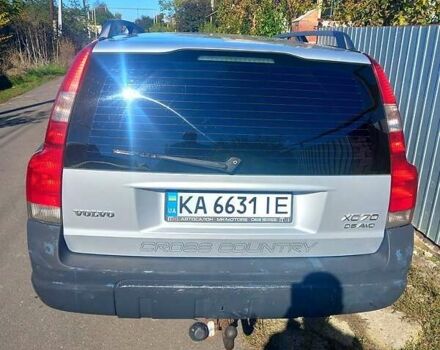 Серый Вольво ХС70, объемом двигателя 2.4 л и пробегом 714 тыс. км за 6900 $, фото 2 на Automoto.ua