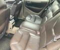 Серый Вольво ХС70, объемом двигателя 2.4 л и пробегом 323 тыс. км за 2399 $, фото 6 на Automoto.ua