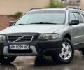 Серый Вольво ХС70, объемом двигателя 2.5 л и пробегом 220 тыс. км за 5560 $, фото 1 на Automoto.ua