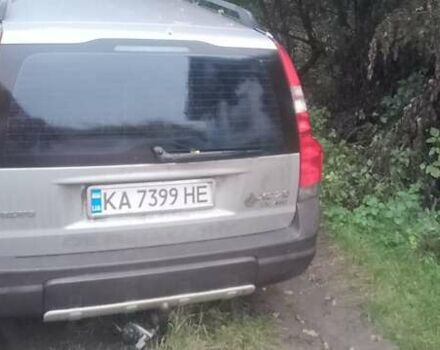 Серый Вольво ХС70, объемом двигателя 2.4 л и пробегом 334 тыс. км за 7000 $, фото 3 на Automoto.ua