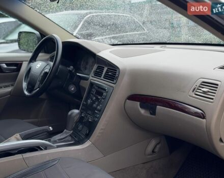 Сірий Вольво ХС70, об'ємом двигуна 2.52 л та пробігом 300 тис. км за 4350 $, фото 30 на Automoto.ua
