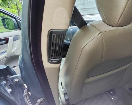 Серый Вольво ХС70, объемом двигателя 2.5 л и пробегом 286 тыс. км за 4000 $, фото 6 на Automoto.ua