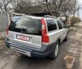 Серый Вольво ХС70, объемом двигателя 2.4 л и пробегом 345 тыс. км за 5182 $, фото 2 на Automoto.ua