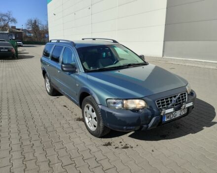 Сірий Вольво ХС70, об'ємом двигуна 2.5 л та пробігом 342 тис. км за 3500 $, фото 1 на Automoto.ua