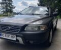 Серый Вольво ХС70, объемом двигателя 2.4 л и пробегом 370 тыс. км за 6900 $, фото 1 на Automoto.ua