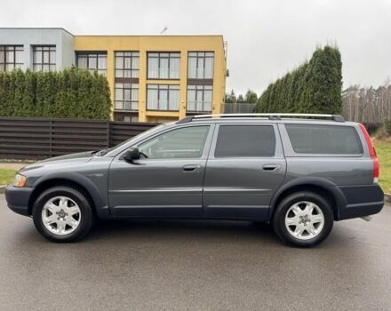 Серый Вольво ХС70, объемом двигателя 2.4 л и пробегом 300 тыс. км за 3000 $, фото 3 на Automoto.ua