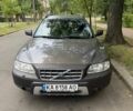 Сірий Вольво ХС70, об'ємом двигуна 2.5 л та пробігом 166 тис. км за 10500 $, фото 1 на Automoto.ua