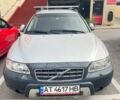Серый Вольво ХС70, объемом двигателя 2.4 л и пробегом 233 тыс. км за 10459 $, фото 1 на Automoto.ua