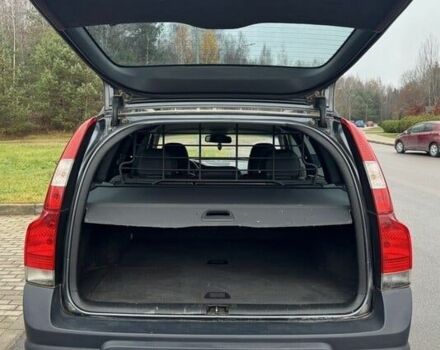 Серый Вольво ХС70, объемом двигателя 2.4 л и пробегом 300 тыс. км за 3000 $, фото 12 на Automoto.ua