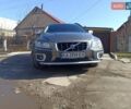 Серый Вольво ХС70, объемом двигателя 2.4 л и пробегом 371 тыс. км за 11000 $, фото 4 на Automoto.ua