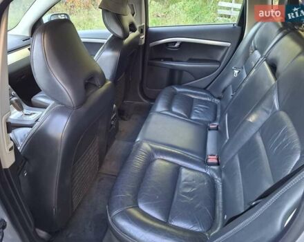 Серый Вольво ХС70, объемом двигателя 2.4 л и пробегом 181 тыс. км за 11600 $, фото 4 на Automoto.ua