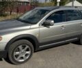 Серый Вольво ХС70, объемом двигателя 2.4 л и пробегом 300 тыс. км за 9448 $, фото 6 на Automoto.ua