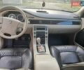 Серый Вольво ХС70, объемом двигателя 2.4 л и пробегом 295 тыс. км за 10200 $, фото 7 на Automoto.ua