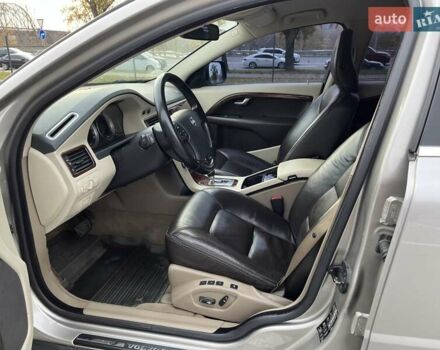 Серый Вольво ХС70, объемом двигателя 3.19 л и пробегом 208 тыс. км за 12000 $, фото 8 на Automoto.ua