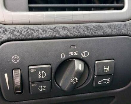 Серый Вольво ХС70, объемом двигателя 3.19 л и пробегом 265 тыс. км за 9500 $, фото 12 на Automoto.ua