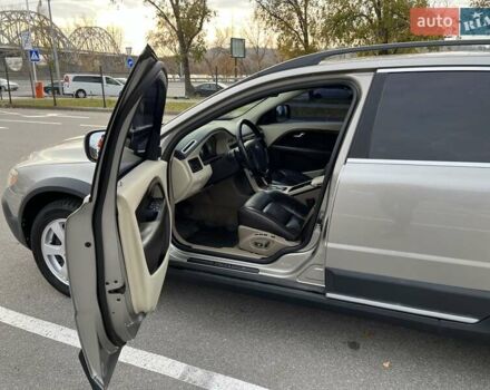 Серый Вольво ХС70, объемом двигателя 3.19 л и пробегом 208 тыс. км за 12000 $, фото 7 на Automoto.ua