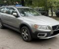 Серый Вольво ХС70, объемом двигателя 2.4 л и пробегом 300 тыс. км за 9448 $, фото 1 на Automoto.ua
