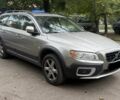 Серый Вольво ХС70, объемом двигателя 2.4 л и пробегом 300 тыс. км за 7108 $, фото 1 на Automoto.ua