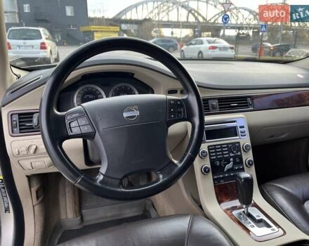 Серый Вольво ХС70, объемом двигателя 3.19 л и пробегом 208 тыс. км за 12000 $, фото 10 на Automoto.ua