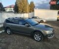 Серый Вольво ХС70, объемом двигателя 2.4 л и пробегом 347 тыс. км за 13888 $, фото 2 на Automoto.ua