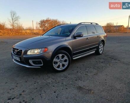 Серый Вольво ХС70, объемом двигателя 2.4 л и пробегом 251 тыс. км за 12800 $, фото 7 на Automoto.ua