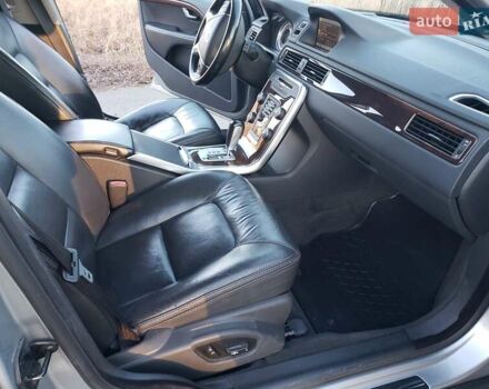 Серый Вольво ХС70, объемом двигателя 2.95 л и пробегом 273 тыс. км за 11800 $, фото 30 на Automoto.ua