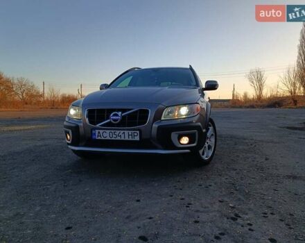 Серый Вольво ХС70, объемом двигателя 2.4 л и пробегом 251 тыс. км за 12800 $, фото 4 на Automoto.ua