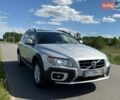 Серый Вольво ХС70, объемом двигателя 2.4 л и пробегом 302 тыс. км за 11900 $, фото 1 на Automoto.ua