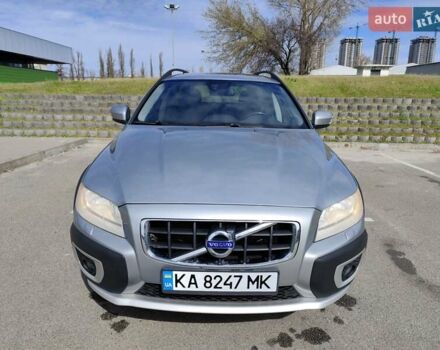 Серый Вольво ХС70, объемом двигателя 3 л и пробегом 268 тыс. км за 15200 $, фото 1 на Automoto.ua