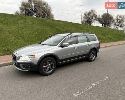 Сірий Вольво ХС70, об'ємом двигуна 2.4 л та пробігом 273 тис. км за 15500 $, фото 1 на Automoto.ua